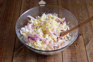 Inktvis salade met kaas en eieren