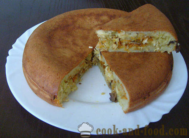 Jellied cake in multivarka met kip en champignons