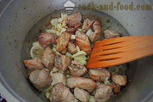 Gebraden vlees en aardappelen