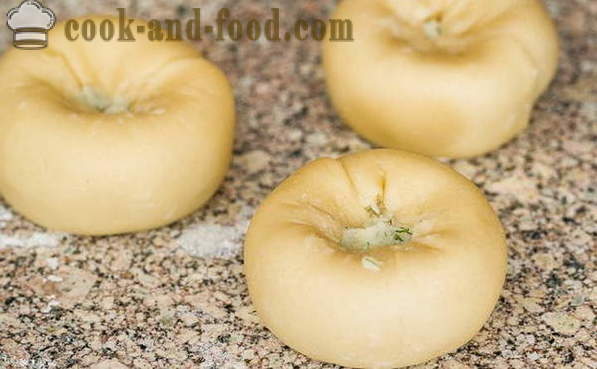 Knysh cakes met aardappelen