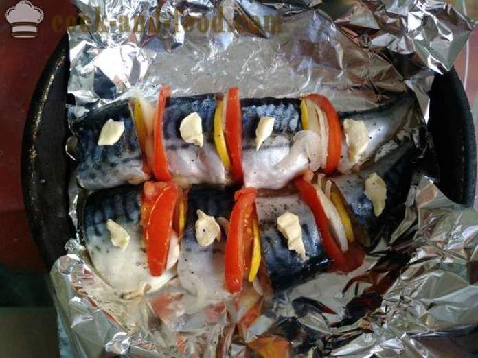 Makreel gebakken met tomaten en een citroen in folie - zoals gebakken makreel met citroen in de oven, met een stap voor stap recept foto's