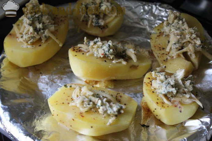 Gebakken aardappel met kaas - zo heerlijk om de aardappelen koken in de oven, met een stap voor stap recept foto's