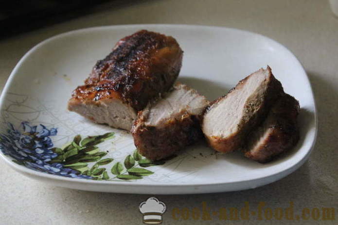 Gebraden varkensvlees in folie - zo lekker aan het varkensvlees koken in sojasaus, een stap voor stap recept foto's