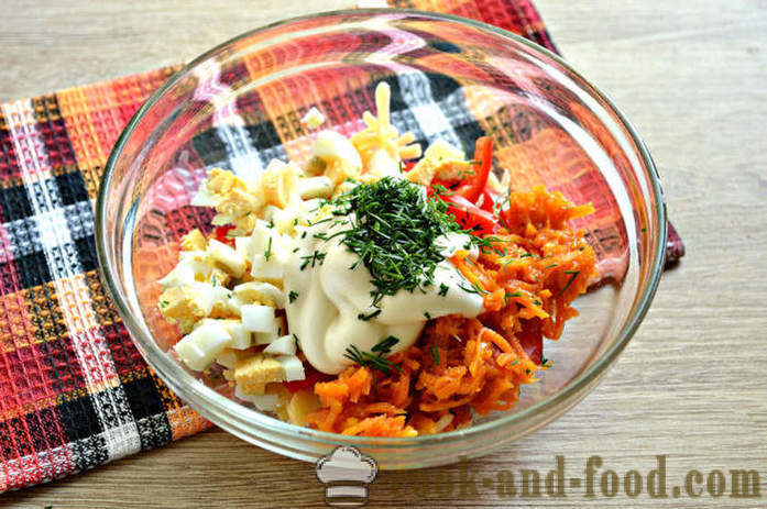 Kaas salade met cherry tomaten, ei en wortel in het Koreaans - hoe kaas salade, een stap voor stap recept foto's maken