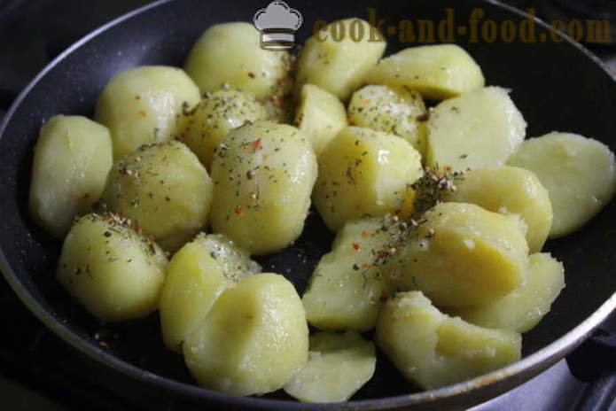 Warme champignon salade met aardappelen - hoe je een warme aardappelsalade met champignons, een stap voor stap recept foto's maken