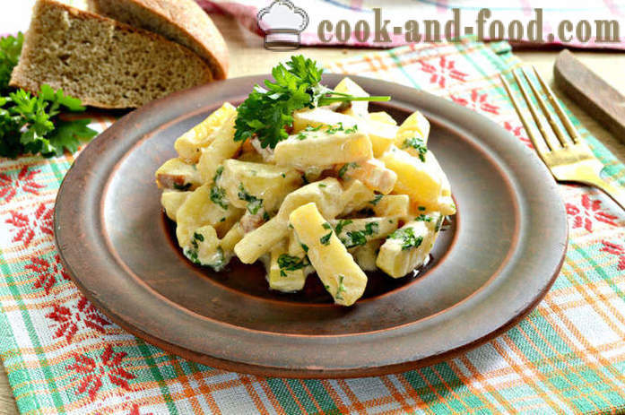 Aardappels met paddestoelen in zure room - hoe champignons met aardappelen en zure room koken in een pan, met een stap voor stap recept foto's