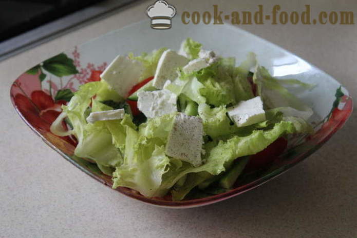 Plantaardige salade met feta - hoe je een salade met feta kaas en groenten voor te bereiden, met een stap voor stap recept foto's