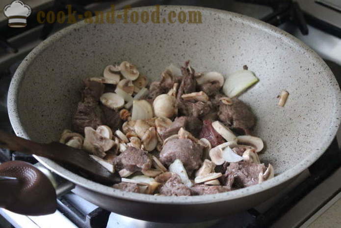 Tasty stoverij - zowel lekker te koken stoverij met champignons, een stap voor stap recept foto's