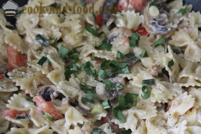 Pasta met tomaten, basilicum en champignons - hoe je een mushroom pasta met basilicum en tomaten, een stap voor stap recept foto's te koken