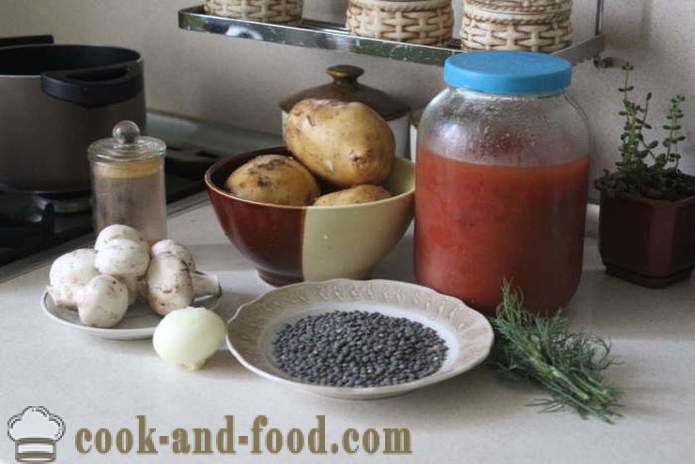Linzensoep met champignons en tomatensap - hoe linzensoep maken met tomaat, stap voor stap recept foto's