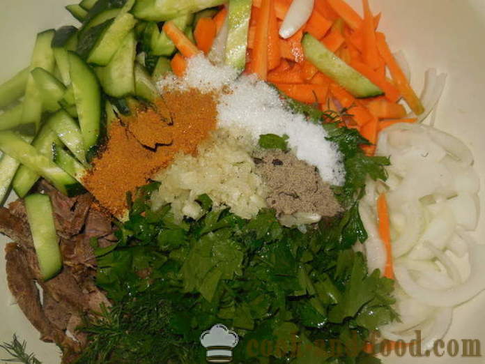 Salade met vlees in het Koreaans met komkommers en wortelen - hoe je het vlees in het Koreaans, een stap voor stap recept foto's te koken
