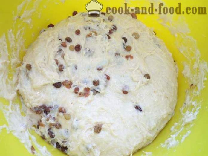 Italian panettone cake - hoe je zelfgemaakte muffins met rozijnen, poshagovіy recept koken met een foto