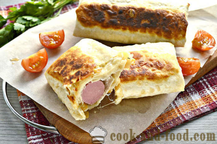Worsten in pita brood met kaas en mayonaise - hoe worst in pitabrood, een stap voor stap recept foto's maken