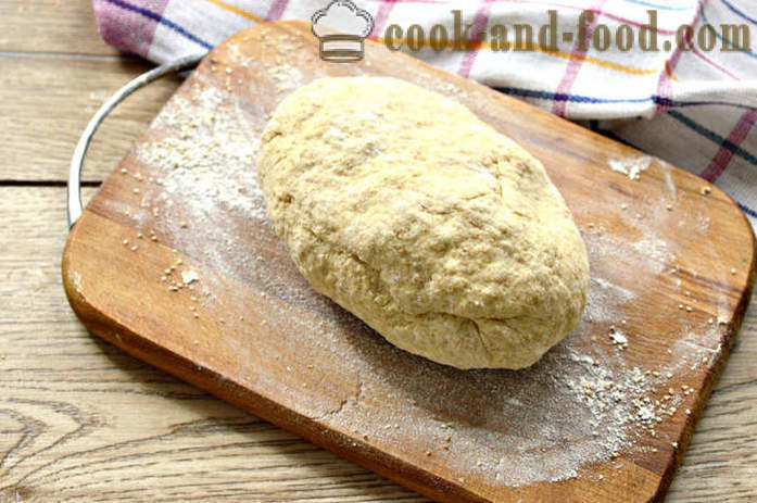 Heerlijke deeg voor cakes en taarten in de oven - hoe je een gistdeeg uit volkoren meel, poshagovіy recept maken met een foto