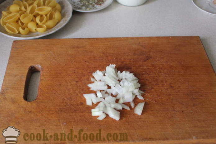 Gevulde pasta schelpen met gehakt champignons - hoe gevulde pasta schelpen te maken in de oven, met een stap voor stap recept foto's