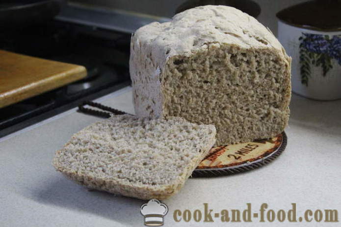 Rustiek brood in de broodbakmachine uit rogge en volkoren meel - hoe brood uit verschillende soorten meel in het brood maker, een stap voor stap recept foto's maken