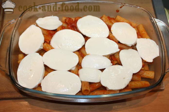 Italiaanse ziti gerecht - zoals pasta bakken in de oven met kaas, tomaat en ham, een stap voor stap recept foto's