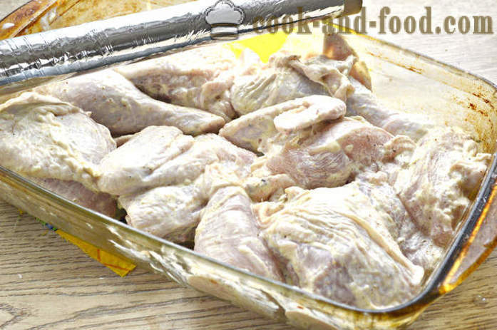 De stukken kip in de oven - zoals gebakken kip in mayonaise, een stap voor stap recept foto's
