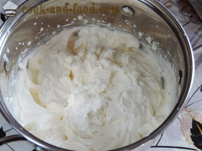 Zelfgemaakt ijs met het zetmeel van melk en room - hoe zelfgemaakt ijs te maken zonder eieren, stap voor stap recept foto's