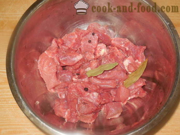 Tender kalfsvlees stoofpot - hoe kalfsvlees multivarka, stap voor stap recept foto's smoor