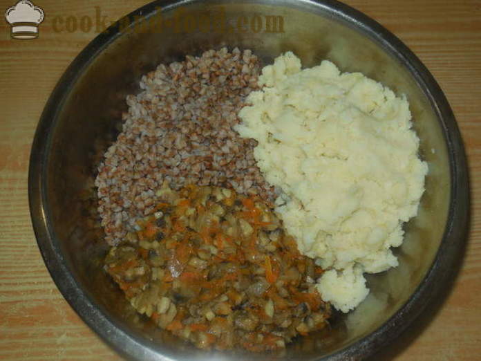 Broodjes van de kool met boekweit, aardappelen en champignons - Hoe vleesloze gevuld met boekweit, een stap voor stap recept foto's te koken
