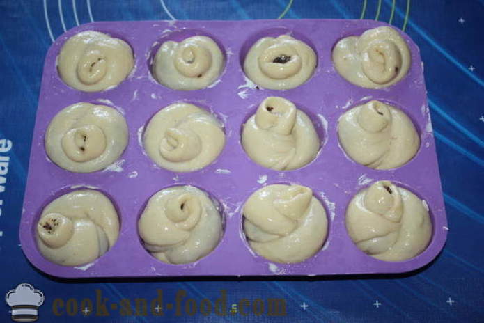 Gistbroodjes met maanzaad in de oven - hoe je een mooie broodjes met maanzaad, een stap voor stap recept foto's maken