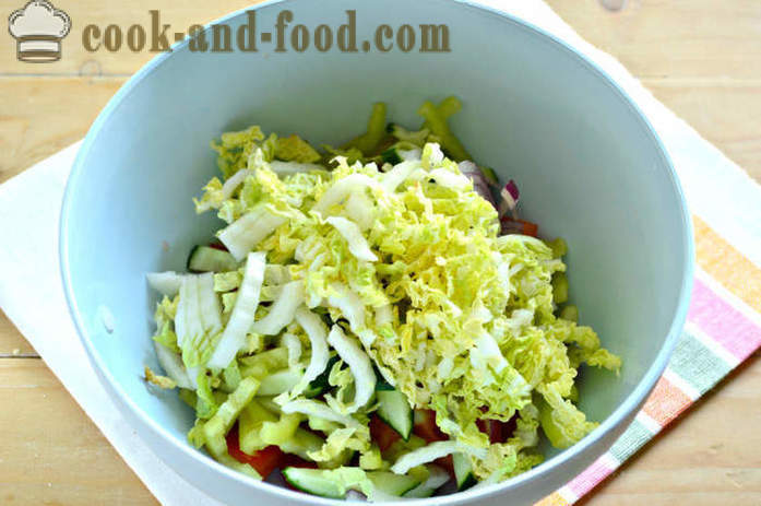 Heerlijke salade met Chinese kool en groenten - hoe je een salade van Chinese kool, tomaten en komkommers te maken, met een stap voor stap recept foto's