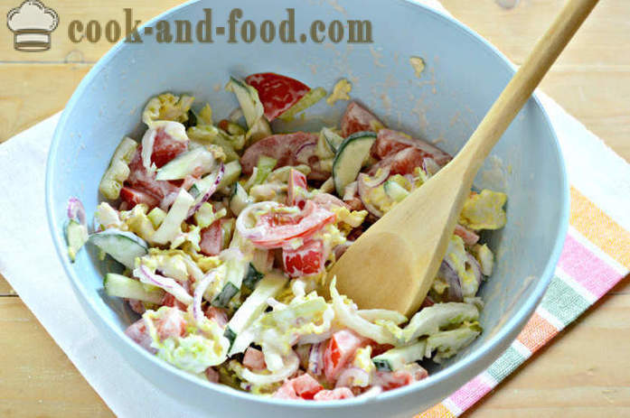 Heerlijke salade met Chinese kool en groenten - hoe je een salade van Chinese kool, tomaten en komkommers te maken, met een stap voor stap recept foto's