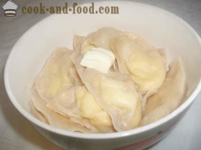 Heerlijke dumplings met kwark en kersensaus - hoe dumplings met kwark, een stap voor stap recept foto's maken