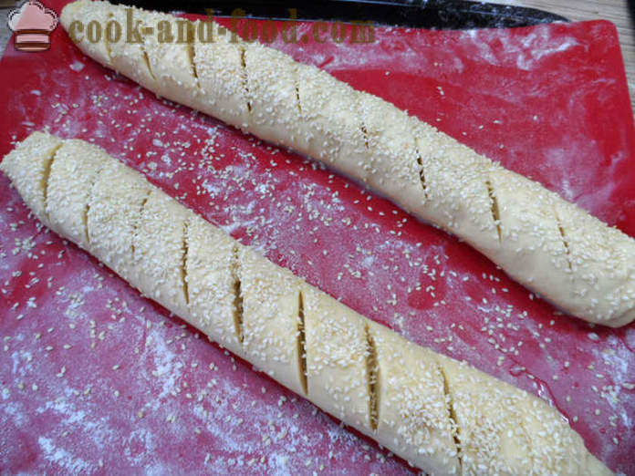 Dunne Franse stokbrood in de oven - hoe je een stokbrood Franse bakken thuis, een stap voor stap recept foto's