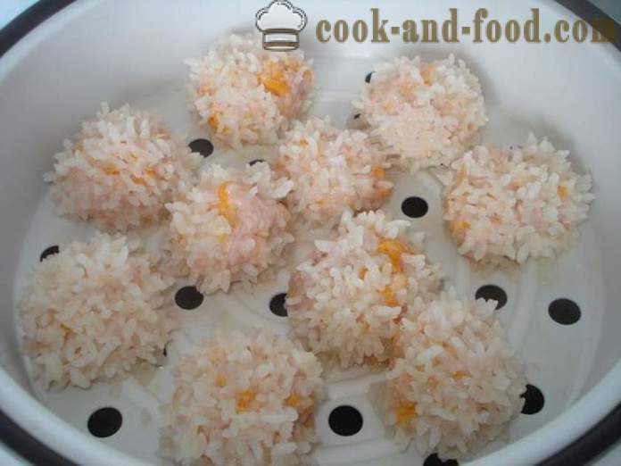 Dietary gehaktballen voor een paar - hoe gehaktballen met rijst en gehakt in multivarka, stap voor stap recept foto's te koken