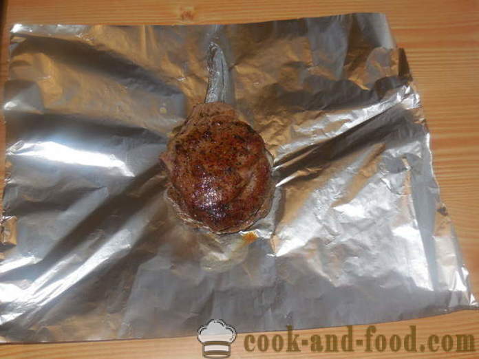 Gebakken kalfslende op het bot - hoe sappige loin koken op het bot in de oven, met een stap voor stap recept foto's