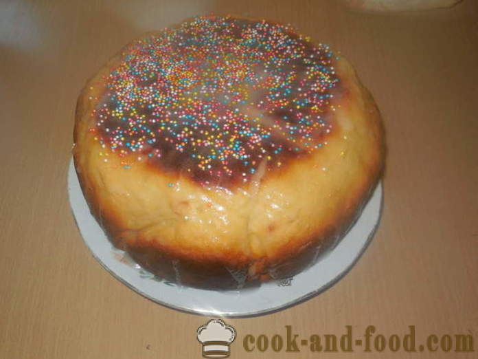 Eenvoudige cake multivarka Pasen met room en gesmolten melk - hoe je een taart in multivarka bakken, stap voor stap taart eenvoudig recept en foto