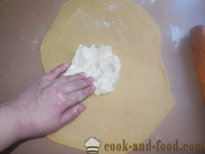 Pasen cake met sinaasappelsap of cake-kraffin deeg biscuit, hoe om te koken, een stap voor stap recept foto's