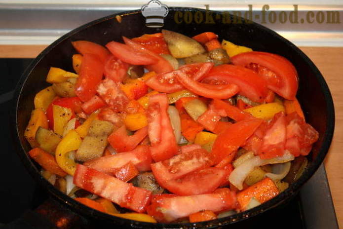 Gloeiend heet groente salade met aubergine - hoe je een hete groente salade, poshagovіy recept met een foto te koken