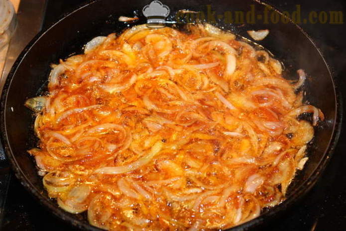 Meatless gnocchi bij tomatensaus en ui - hoe je een aardappel gnocchi koken, een stap voor stap recept foto's
