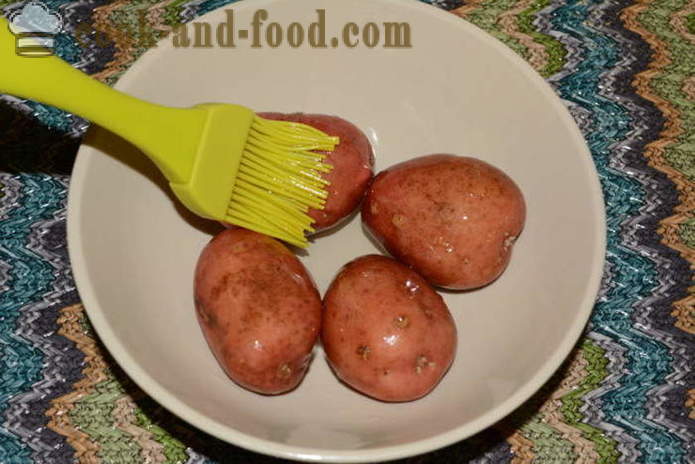 Quick gebakken aardappel in de magnetron - hoe lekker gebakken aardappelen in de magnetron in de huid, met een stap voor stap recept foto's