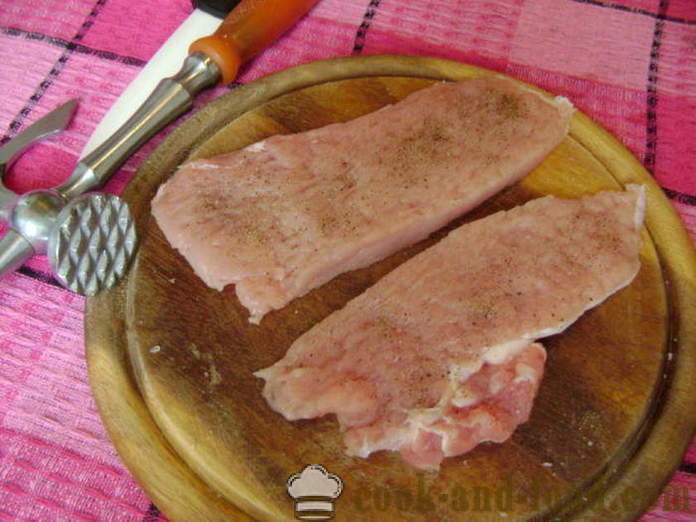 Varkenslapje met uien - hoe schnitzel van varkensvlees te koken, met een stap voor stap recept foto's