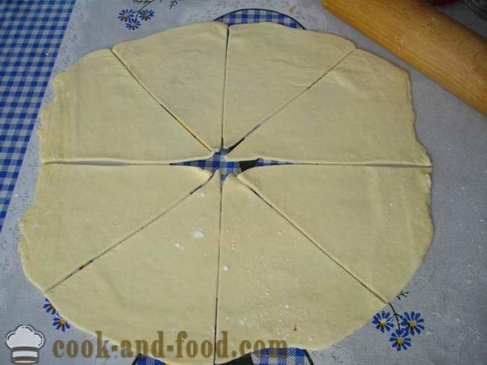 Puff bagels - hoe bagels te maken uit de afgewerkte bladerdeeg, met een stap voor stap recept foto's