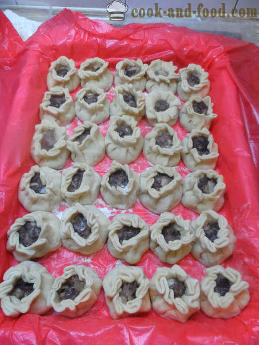 Hoe de dumplings koken in multivarka of mantovarke een paar stappen, het recept met een foto