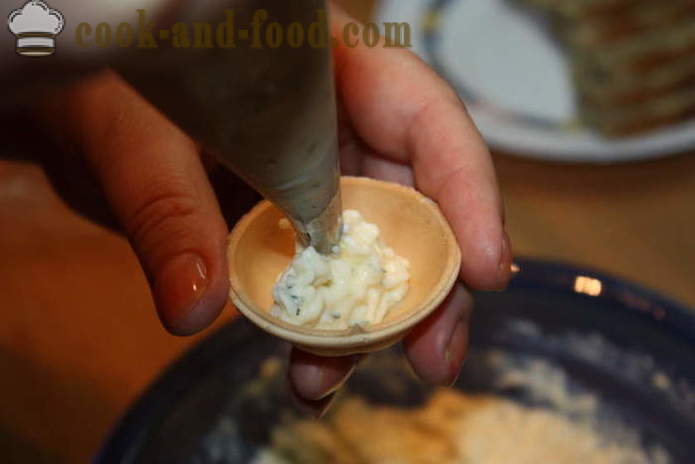 Joodse voorgerecht van gesmolten kaas met knoflook - hoe Joodse voorgerecht met knoflook, een stap voor stap recept foto's maken