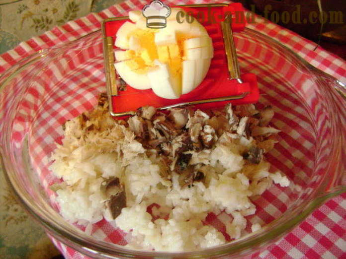 Eenvoudige vis salade met rijst en ei - hoe vissalade koken met rijst, een stap voor stap recept foto's