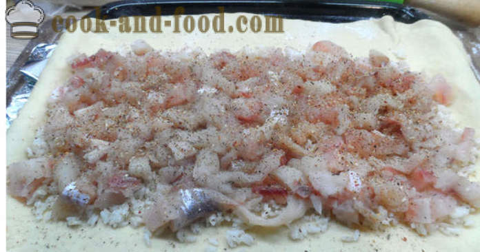 Cake van de gist met vis en rijst en verse vis - hoe je een taart te koken met vis in de oven, met een stap voor stap recept foto's