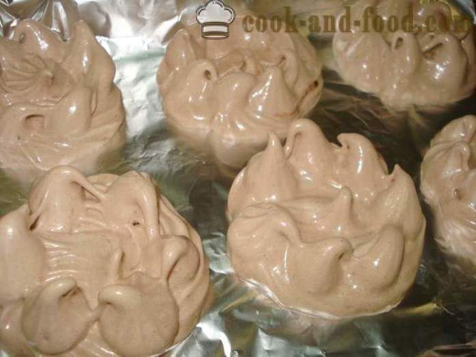 Chocolade meringue met noten - hoe je een chocolade meringue thuis, stap voor stap recept foto's
