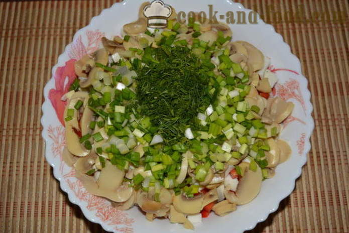Salade met inktvis, champignons, komkommers en paprika - hoe je een salade met inktvis en champignons, een stap voor stap recept foto's voor te bereiden