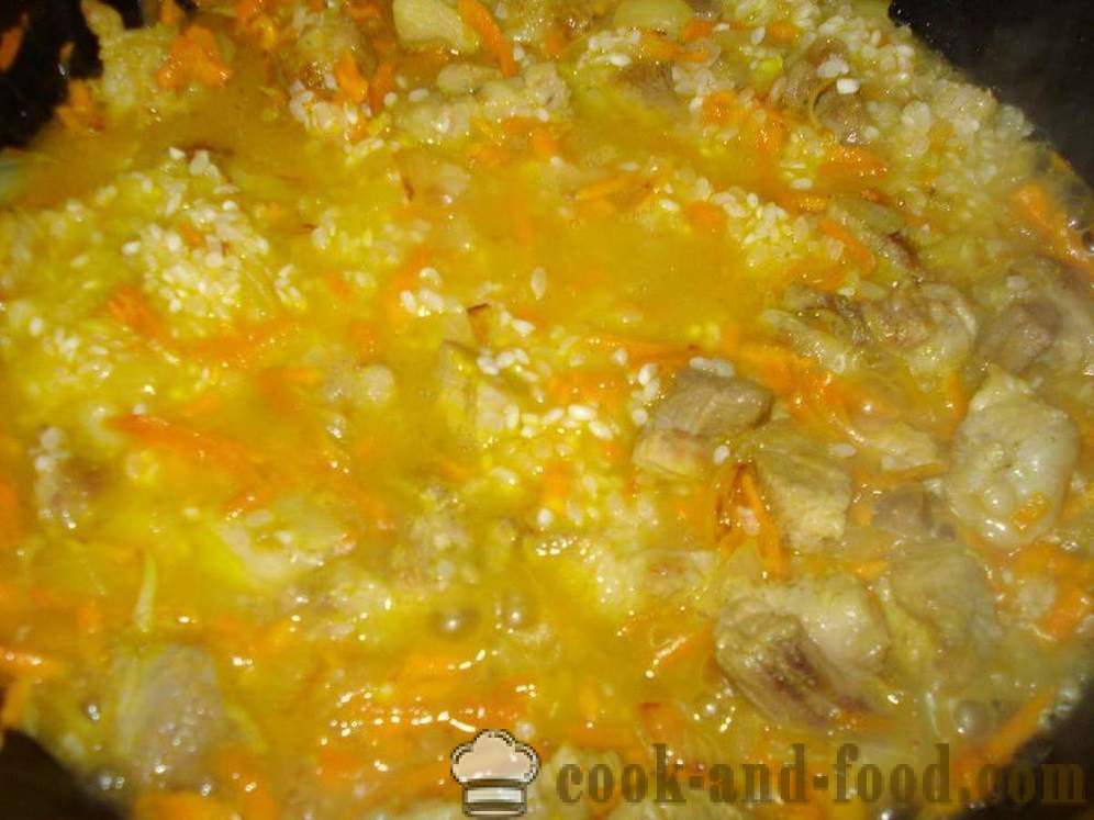 Pilaf in een koekenpan met varkensvlees - hoe risotto met varkensvlees koken in een pan, een stap voor stap recept foto's