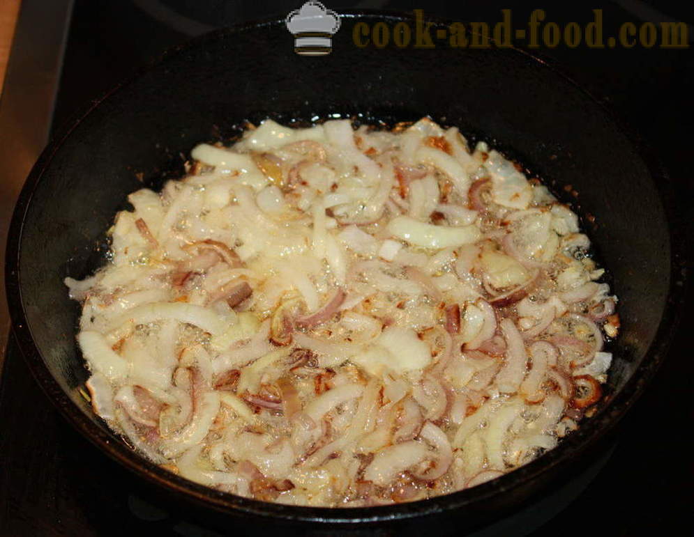 Gebakken aardappelen met champignons in roomsaus - hoe aardappelen koken met champignons in de oven, met een stap voor stap recept foto's