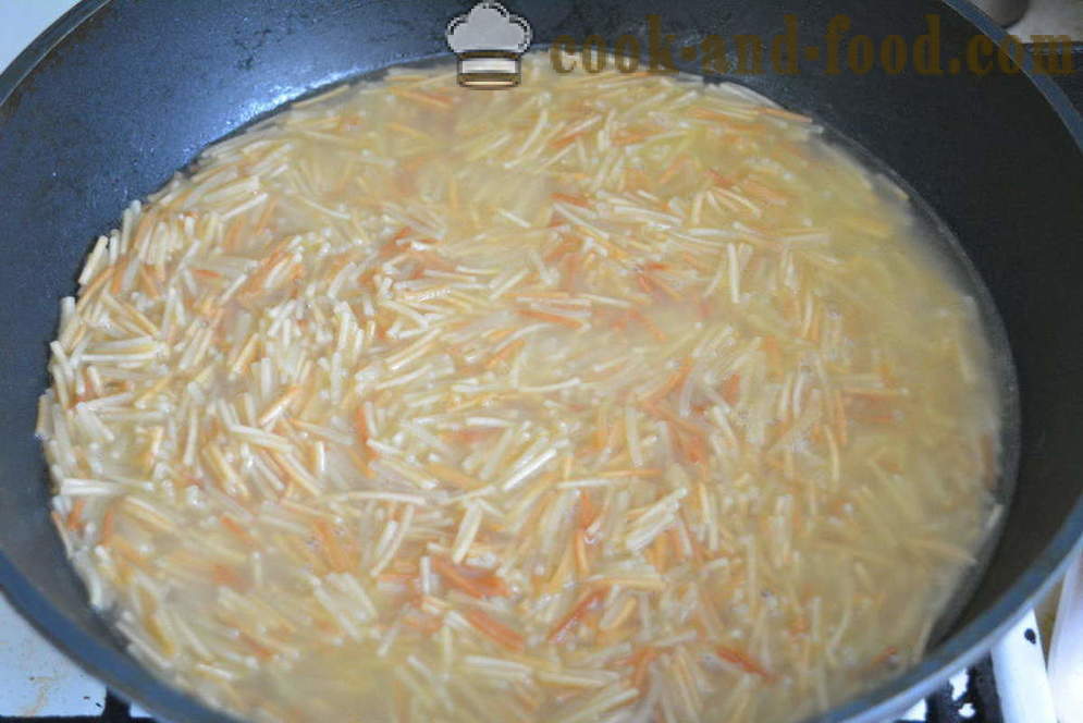 Gebakken noodles in een pan - hoe gebakken vermicelli-spinneweb koken zonder aflaten van het water, stap voor stap recept foto's