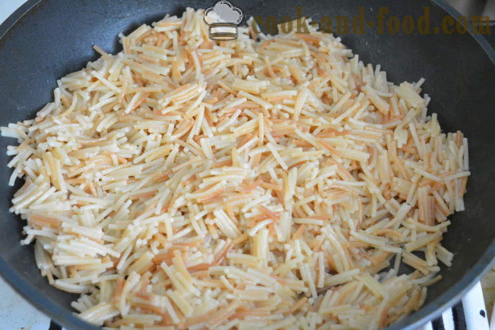 Gebakken noodles in een pan - hoe gebakken vermicelli-spinneweb koken zonder aflaten van het water, stap voor stap recept foto's