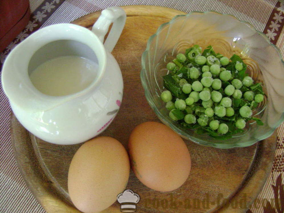 Lush roerei met melk, spinazie en erwten - hoe je een fluffy omelet te maken in een pan, met een stap voor stap recept foto's